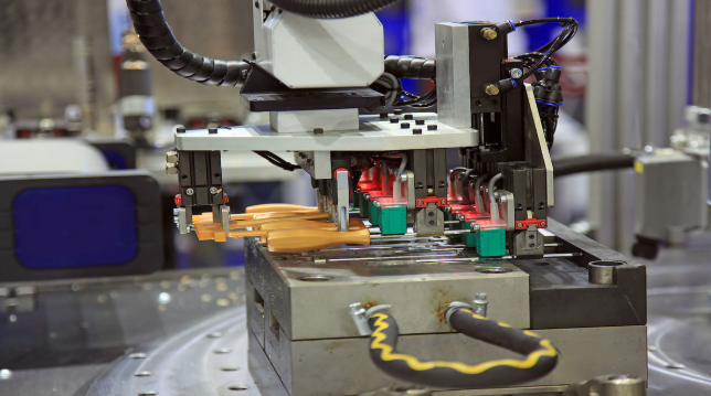 Selecting Machinery for Efficient Plastic Processing